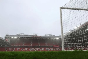 星空体育在线网页版-太阳报独家：阿莫林重新赛前让队员在卡灵顿集合，再去主场