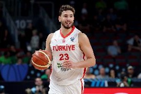 星空体育app下载-斯通：申京打出了统治力&amp;身形保持不错&amp;很享受比赛 我们欣喜若狂