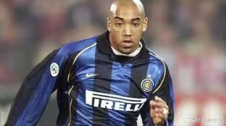 星空体育网站-悲催的流星，16岁法甲当主力，21岁在国米要穿10号，30岁家暴