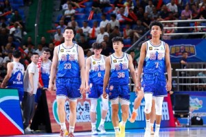 争冠劲旅轰然倒下！昔日季后赛四强球队被伤病击垮，曾被视为夺冠